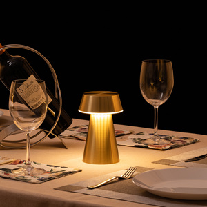 Lampe de table portable en aluminium, design moderne, tête flexible, rechargeable magnétique, télécommande sans fil, pour hôtel, vente en gros - Product Image 3