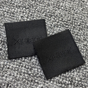 Etichette Tessute Personalizzate con Logo Privato, in Cotone Organico, Etichetta Jacquard ad Alta Densità, Etichetta per Collo Piegata al Centro, da Cucire con <span class=keywords><strong>Velcro</strong></span> - Product Image 5