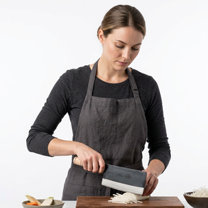 Couteau de boucher de style japonais JAYA MATA, 7 pouces, en acier au carbone, forgé à la main, finition satinée, manche en bois, pour droitier, pour la viande - Product Image 1