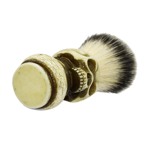 <span class=keywords><strong>Brosse</strong></span> de nettoyage de <span class=keywords><strong>barbe</strong></span> faciale <span class=keywords><strong>brosse</strong></span> de rasoir avec manche en bois crâne blaireau cheveux hommes blaireau - Product Image 4