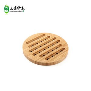 Posavasos de bambú aislante del calor, base para platos y tazas de madera maciza antideslizante, bonita y creativa alfombrilla de bambú hueca, personalizable - Product Image 4
