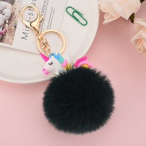 Llavero de PVC suave 3D con diseño de unicornio y pompón, colorido, para bolso, venta al por mayor - Product Image 6