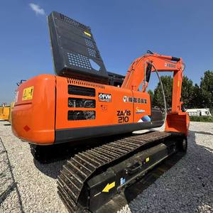 Excavatrice sur chenilles hydraulique Hitachi ZX210 d'occasion du Japon, 21 tonnes, modèle 2020, godet de 0,91 m, 1000 heures de fonctionnement, en excellent état. - Product Image 1