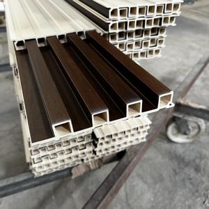 Pannello Murale WPC PVC Scanalato, Colore Personalizzato, Impermeabile, Rivestimento Interno 3D, Design <span class=keywords><strong>Moderno</strong></span>, Pannello Decorativo per <span class=keywords><strong>Soggiorno</strong></span> - Product Image 3