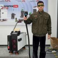 Nettoyeur laser pulsé portable 500W pour le décapage de peinture et le nettoyage de la rouille sur les surfaces en acier industrielles