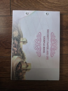 Album per Carte e Documenti con Carta a Spessore Variabile, Album con Carta Adesiva Bifacciale, Album per Carte di Valore - Product Image 1