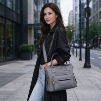 Sac fourre-tout en néoprène personnalisé OEM ODM avec logo, grand format, imperméable, pour couches de bébé, sac à langer pour maman, idéal pour les voyages avec bandoulière