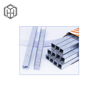 Agrafes en U en acier galvanisé 22Ga 13/6 13/8 13/10 durables et spécialisées pour la rembourrage de meubles, la décoration intérieure, agrafes pneumatiques