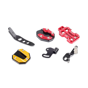 Support de béquille latérale CNC Yamaha avec tapis antidérapant, base de béquille latérale modifiée pour moto, pièce de mise à niveau de l'embrayage - Product Image 4