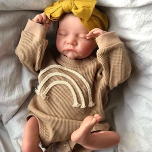 Muñecas de bebé bonitas <span class=keywords><strong>y</strong></span> suaves Reborn Factory Super Barata Mini 19 pulgadas Muñeca de piel pintada avanzada Bebé lindo Cuerpo completo de <span class=keywords><strong>silicona</strong></span> - Product Image 4