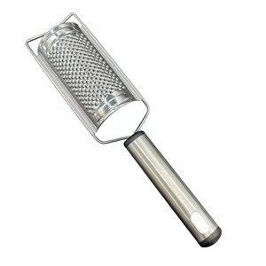 <span class=keywords><strong>Grattugia</strong></span> Manuale Multifunzione in Acciaio Inox per Frutta, Verdura e Zenzero - Facile da Pulire, Portatile, Azionamento Manuale - Product Image 2