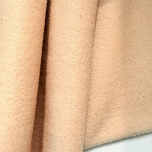 Tissu en laine cristalline ultra-lourde 760 GSM, 50 % laine, finition lisse, idéal pour la confection de manteaux d'hiver structurés - Product Image 6