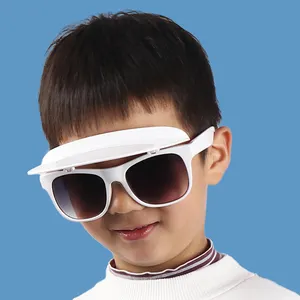 Kacamata Hitam Tepi Kustom Pabrik Pelindung Matahari Anti-Uv Flip Up Warna Permen untuk Anak-anak
