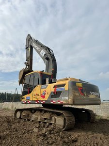 Excavadora Usada VOLVO de 22 Toneladas, Modelo EC210B/EC210C/EC210CL/EC220D/EC220E/EC220DL/EC210LC, con Motor, Caja de Cambios y Componentes de Transmisión - Product Image 5