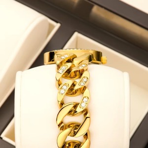 Luxury Gold Alloy Stainless Steel Analog Watch Unisex Rhinestone Skeleton Quartz Fashion Waterproof Sports Gift Box - Product Image 4