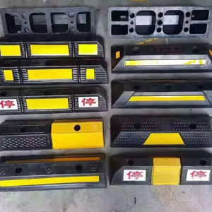 Fermacarro Resistente Nero Giallo Riflettente in Gomma <span class=keywords><strong>per</strong></span> <span class=keywords><strong>Garage</strong></span> e Parcheggi, Blocca Ruote e Paraurti - Product Image 4