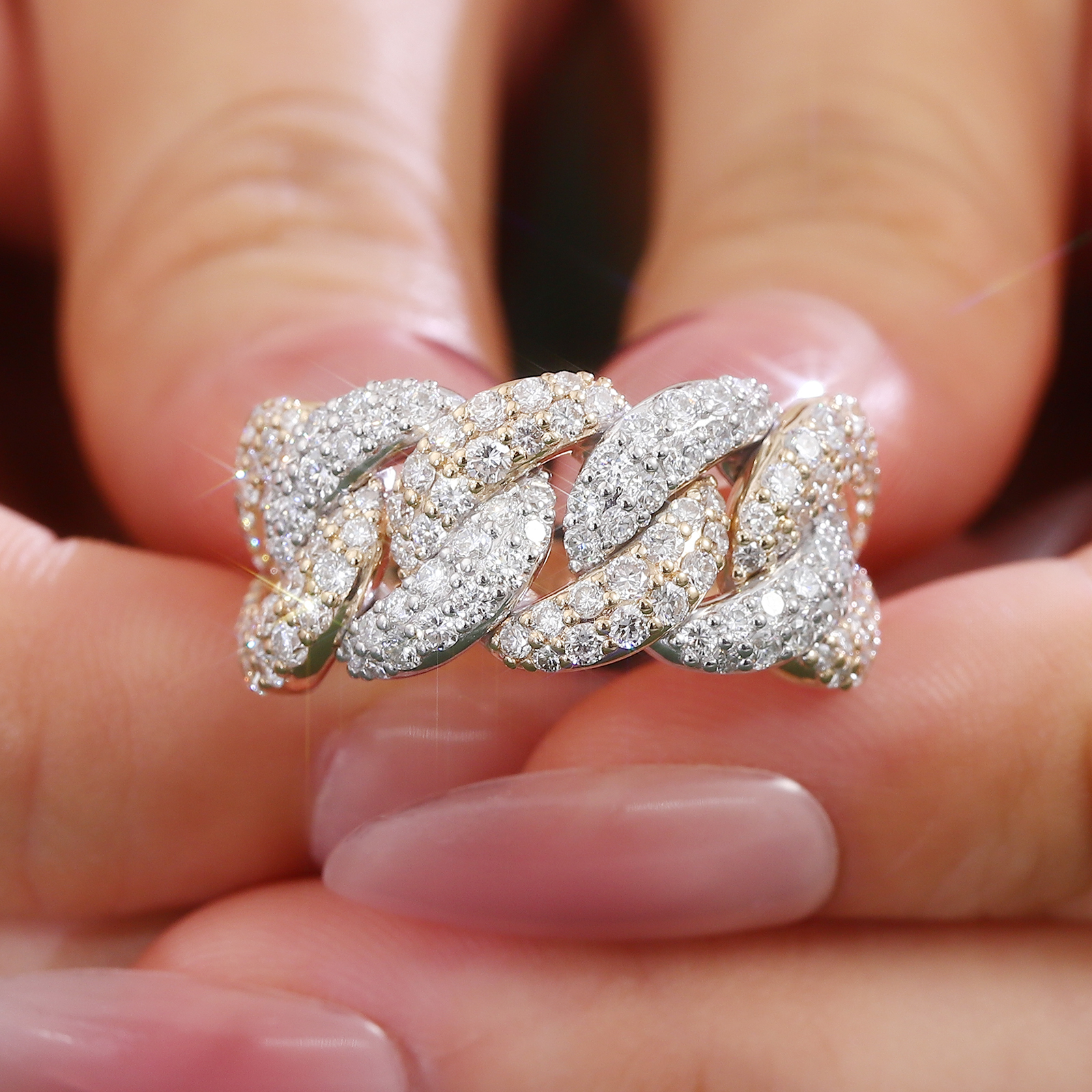 Bague en or massif 10k avec diamant de laboratoire