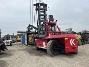 Montacargas Diésel Usado Kalmar de 42 Toneladas, Mástil de 2 Etapas, Todoterreno, Marca Japonesa, Motor Volvo, Operación Sentado, 121kw, Altura de Elevación de Horquillas - Product Image 3