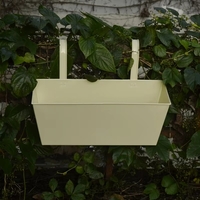Porte-fleurs vertical durable avec revêtement en poudre pour une utilisation à la maison et au jardin, intérieur/extérieur, avec un support technique à long terme