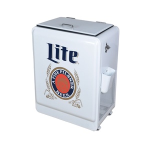 Outdoor Trolley <strong>Cooler</strong> <strong>Box</strong> <strong>on</strong> <strong>Wheels</strong> - Product Image 3