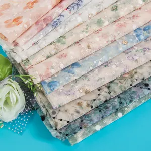 Fashion grosir 100% bunga poliester cetak kain Tulle tekstil dengan kain payet mengkilap