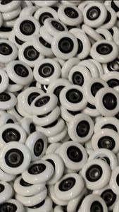 Roulettes pour portes et fenêtres avec roulement 6200 RS - Product Image 3