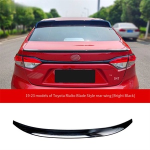 Kit carrosserie compact Veidt pour Toyota Corolla Altis et Corolla Cross 2019-2024 : Spoiler avant, Aileron arrière, Aileron supérieur, Louver, Jupes latérales - Product Image 3