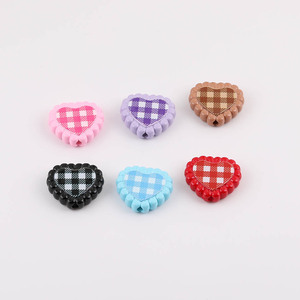 Cuentas sueltas acrílicas en forma de corazón, cuadros de doble cara para hacer joyas, accesorios DIY, color aleatorio - Product Image 5