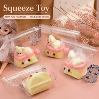 Jouet sensoriel anti-stress en silicone souple de qualité alimentaire, en forme d'ours ou de gâteau, à rebond lent, pour la vente en gros