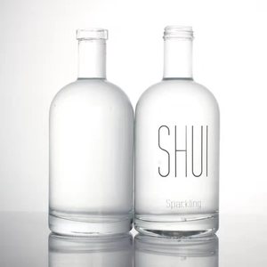 Bouteille en <span class=keywords><strong>verre</strong></span> Oslo <span class=keywords><strong>50cl</strong></span> 70cl 75cl pour spiritueux, liqueurs, avec bouchon en liège doré ou argenté, couleur noire mate pulvérisée, en stock, emballage en vrac - Product Image 2