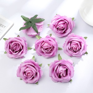 F-1232 Roses artificielles en soie en gros à bas prix, têtes colorées décoratives - Product Image 3