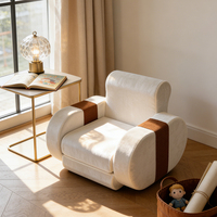Fauteuil lounge confortable en mousse pour enfants, style nordique, en velours pelucheux avec bordure côtelée contrastante, silhouette arrondie