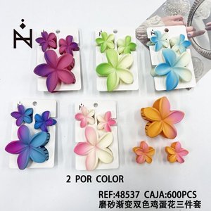 Set di 3 fermagli per capelli a forma di fiore a due tonalità sfumate T Mat, in plastica, 10 cm, casual, di alta qualità, confezione in cartone. - Product Image 1