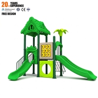 Conjunto de Toboganes Comerciales Modulares Innovadores de Color Verde, con Características de Desarrollo para Parques Infantiles al Aire Libre con Elementos Sensoriales