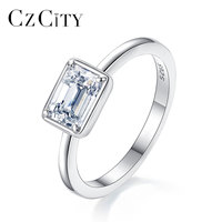 CZCITY Bague Classique Élégante pour Femme en Argent Sterling 925 avec Moissanite VVS D Taille Émeraude, Idéale pour Cadeaux de Mariage