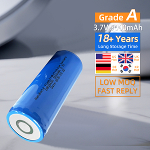 Nhà cung cấp bán buôn có thể sạc lại <span class=keywords><strong>3.6V</strong></span> <span class=keywords><strong>Lithium</strong></span> Li-ion pin 26650 3.7V 5000mAh cho đèn pin - Product Image 3