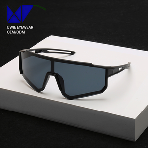 Gafas de Sol Deportivas de Lujo con Montura Completa, Tamaño 80-20-127, Protección UV400, Ligeras, Duraderas, de Alta Calidad, Ajuste Cómodo, Polarizadas, Rojas - Product Image 2