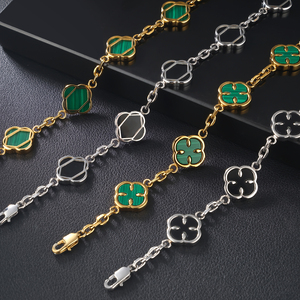 Pulsera de Trébol para Hombre Chapada en Oro de 18K, Inoxidable, Impermeable y Ajustable, de Acero Inoxidable con Malaquita y Ónix Negro - Product Image 1