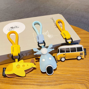 Porte-clés <span class=keywords><strong>en</strong></span> cuir PU écologique motif dessin animé <span class=keywords><strong>avion</strong></span>/bus, breloque de sac pour couple, petit cadeau, vente <span class=keywords><strong>en</strong></span> gros - Product Image 1