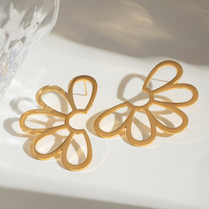 Pendientes colgantes de acero inoxidable con forma de flor, color dorado, joyería de moda para fiestas - Product Image 3