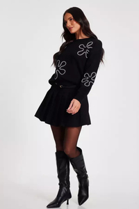 Vente en gros <span class=keywords><strong>Pull</strong></span> mode d'automne pour femmes <span class=keywords><strong>Pull</strong></span> à manches longues en tricot <span class=keywords><strong>noir</strong></span> à point de fleurs <span class=keywords><strong>Pull</strong></span> d'hiver de haute qualité pour femmes - Product Image 5