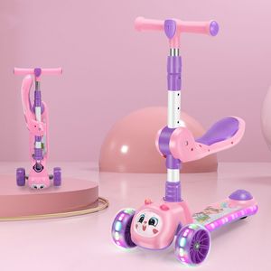 Trottinettes à pédales pliables pour enfants chauds avec 3 ensembles de coudières de genou à roues en polyuréthane lumineuses pour enfants de 2 à 14 ans - Product Image 1