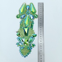 2026 En gros Accessoires de costume de carnaval, Patch thermocollant en résine néon faite à la main, Bijoux de costume, Applique en strass