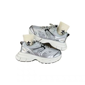 รองเท้าลำลองสไตล์สปอร์ตเดินสบาย รุ่นปี 2026 ดีไซน์ทันสมัย ระบายอากาศได้ดี วัสดุท่อนบนนุ่ม ผลิตจากยางและผ้าตาข่าย คุณภาพสูง สำหรับฤดูใบไม้ร่วง รุ่นใหม่ - Product Image 1