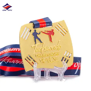 Longzhiyu 16 anos bjj medalha fabricante personalizado wushu lutando medalha atacado metal kickboxing medalhas