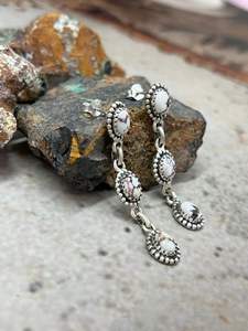 Boucles d'oreilles pendantes en argent sterling faites à la main avec magnésite motif cheval sauvage, bijoux pour femmes, cadeau - Product Image 4