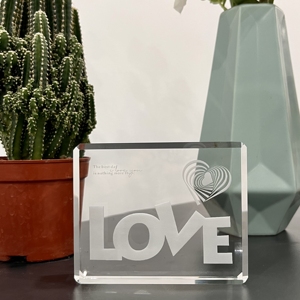 Cube en cristal gravé au laser pour souvenir d'anniversaire Souvenir de mariage Noël Anniversaire Saint Valentin Petite amie Femme Maman Cadeaux - Product Image 4