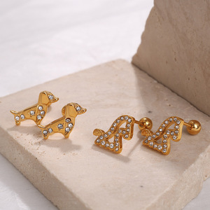 ต่างหูการ์ตูนชุบทองประดับเพชรรูปแมวและหมี เครื่องประดับแฟชั่นสำหรับผู้หญิง - Product Image 3