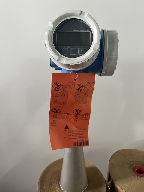 Endress+Hauser Micropilot FMR51 Non-contact radar Level Transmitter Operating Frequency: Approx. 26 GHz