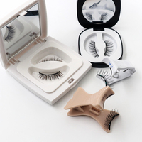 Cils magnétiques faits à la main de haute qualité avec étui applicateur et faux cils quantiques doux miroir dans une boîte à cils